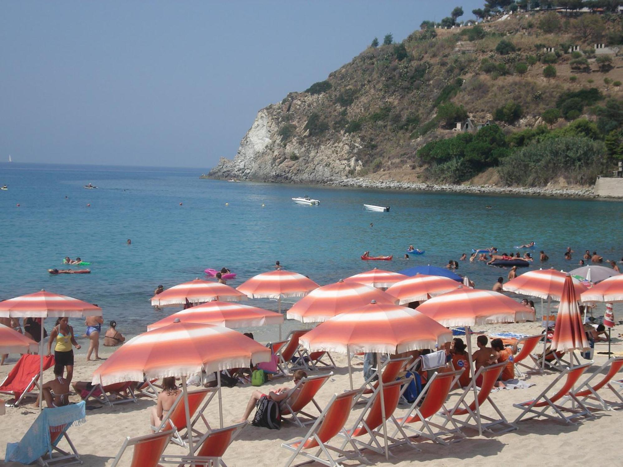 Villaggio Pineta Petto Bianco Capo Vaticano Exteriör bild