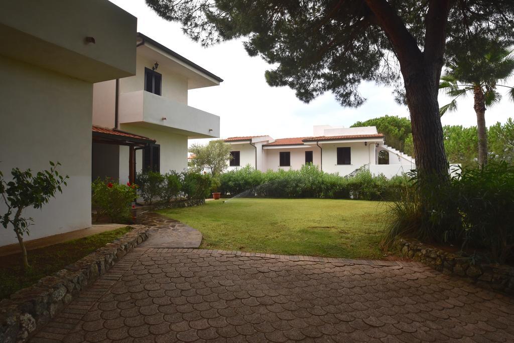 Villaggio Pineta Petto Bianco Capo Vaticano Exteriör bild