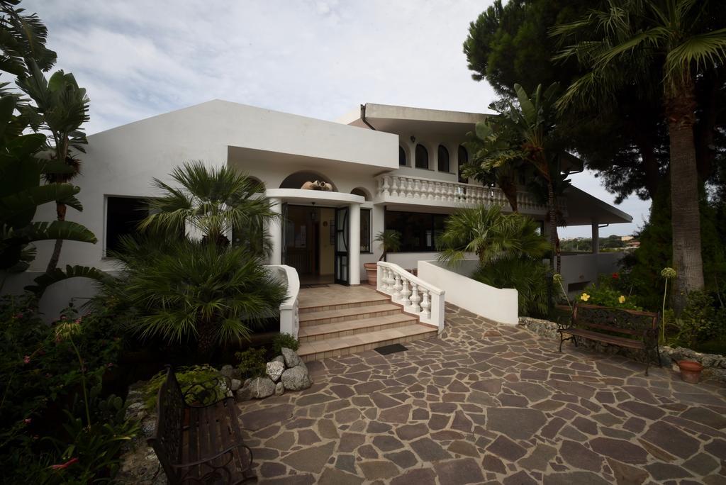 Villaggio Pineta Petto Bianco Capo Vaticano Exteriör bild